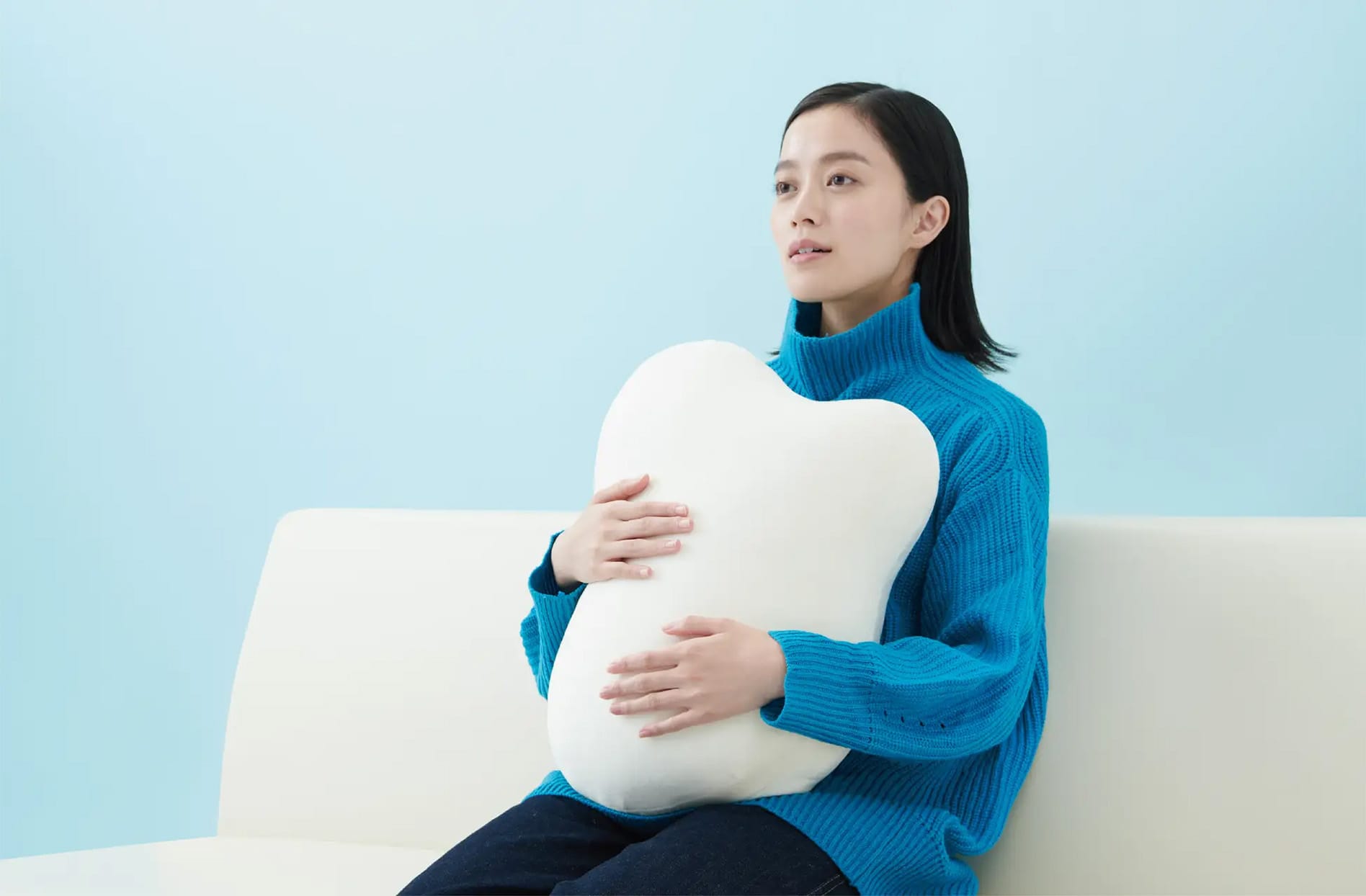 유카이 공학(Yukai Engineering)이 출시한 호흡하는 베개.